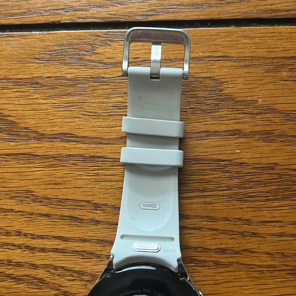 Samsung Galaxy Smart Watch - Silver Band 20mm. SN: R965U Sapphire Crystal LTE - Picture 6 of 8